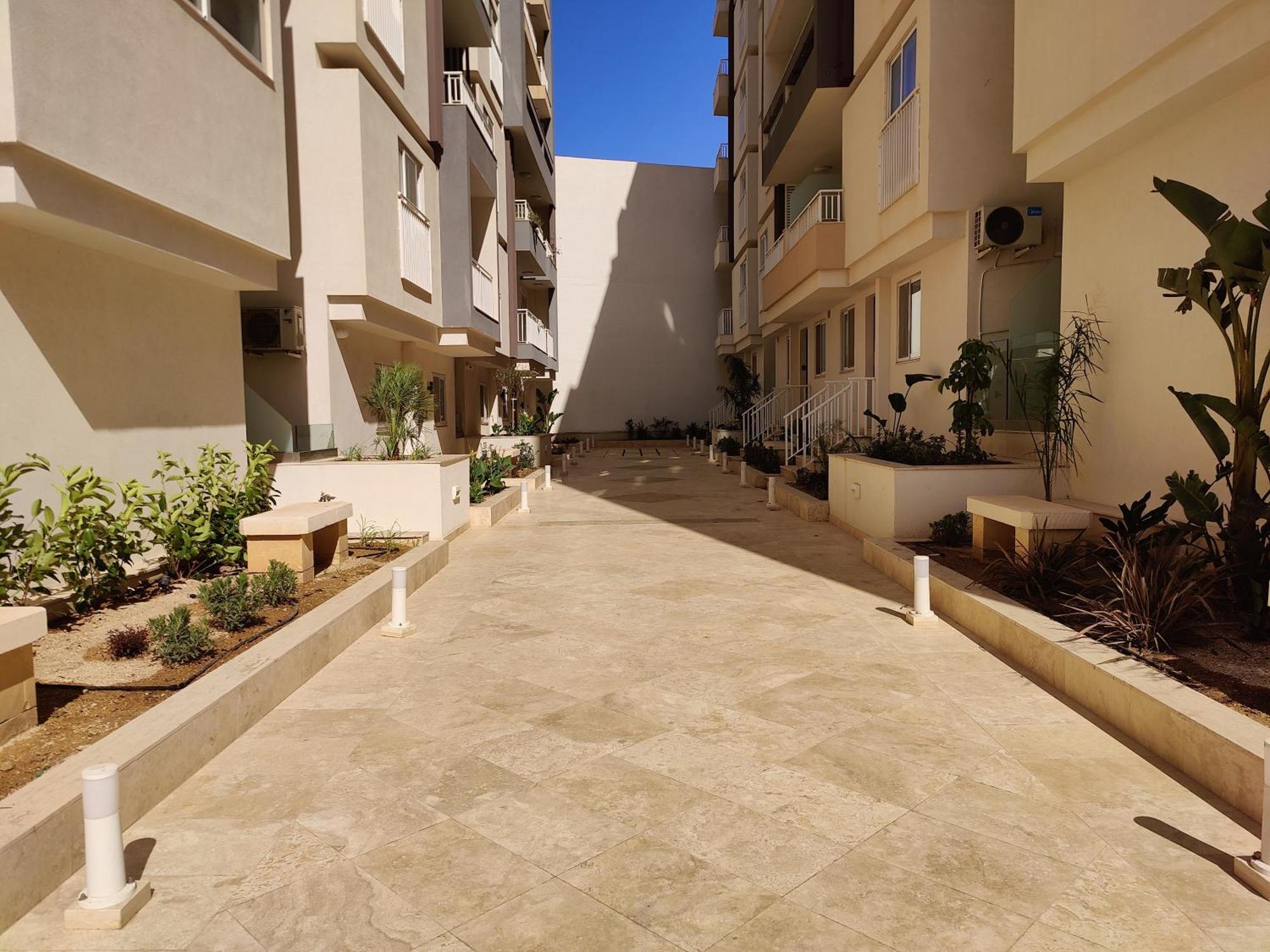 The Palm Court Apartment St. Paul's Bay Exterior foto